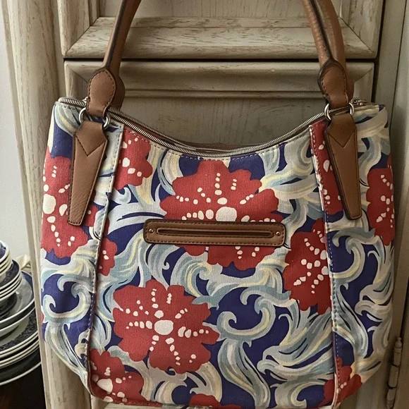 Relic Red and Brown Floral Shoulder Bag - Picture 3 of 8